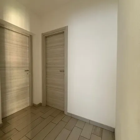 Peppino's Home, Centro