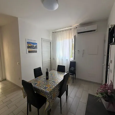 Peppino's Home, Centro Διαμέρισμα Κατάνια